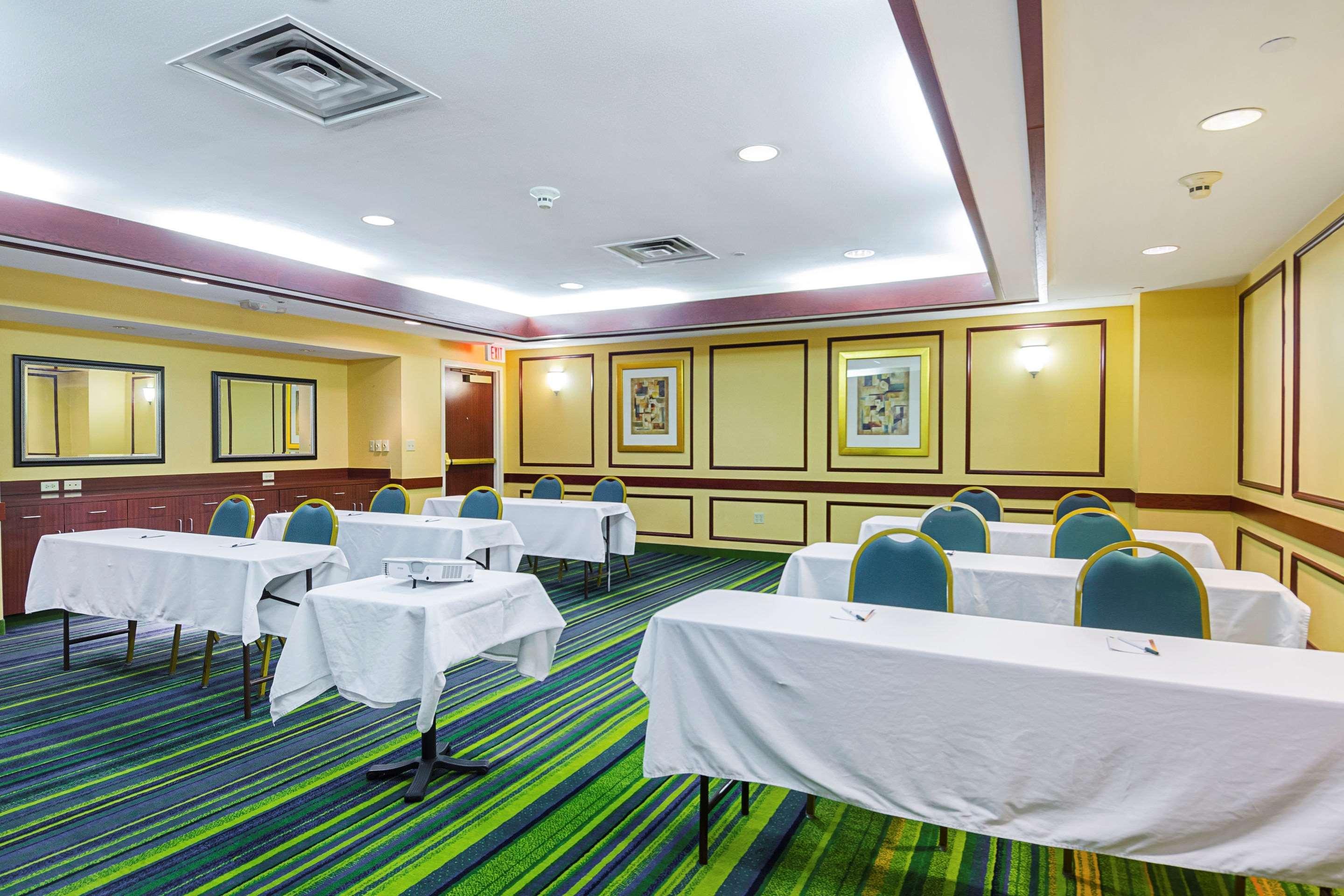 Hotel Quality Boston-revere 3*