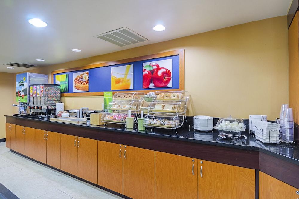 Quality Boston-revere Hotel 3*