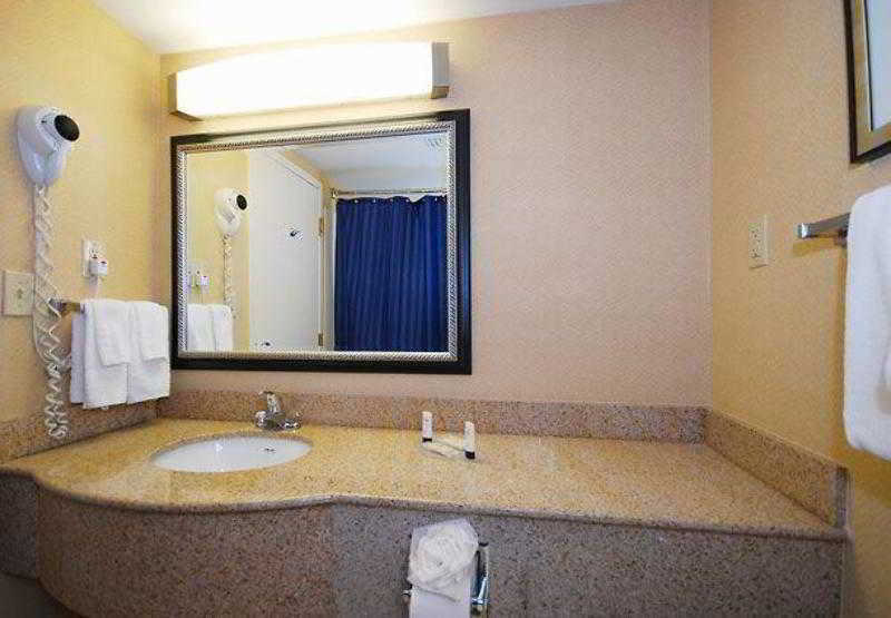 Quality Boston-revere Hotel Revere
