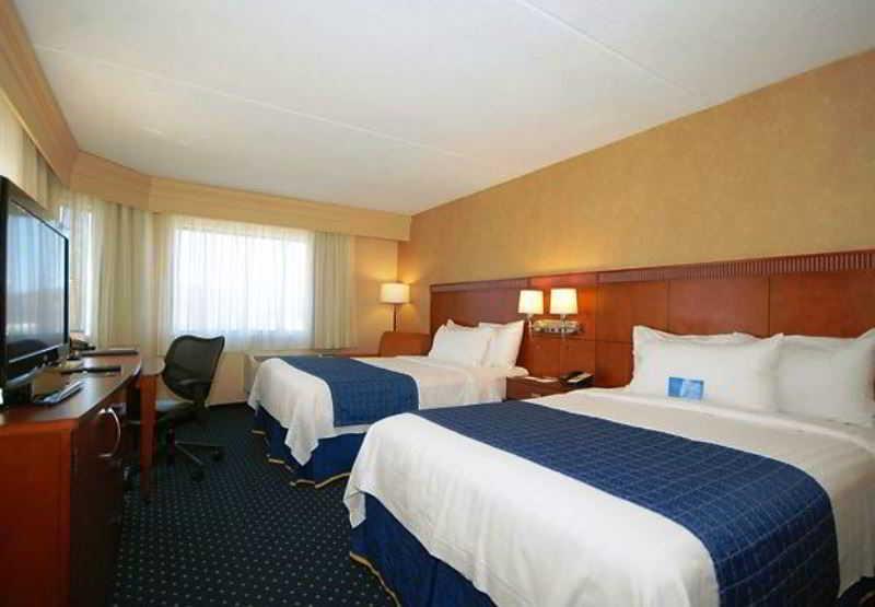 Hotel Quality Boston-revere 3*