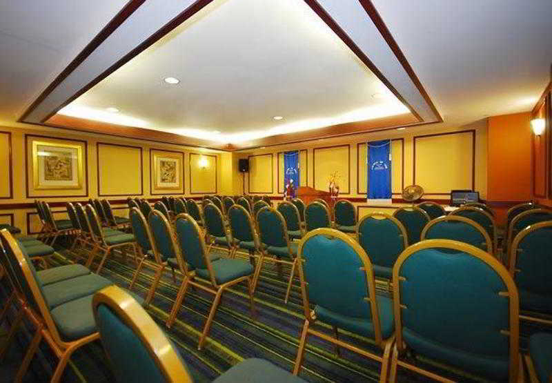Hotel Quality Boston-revere 3*